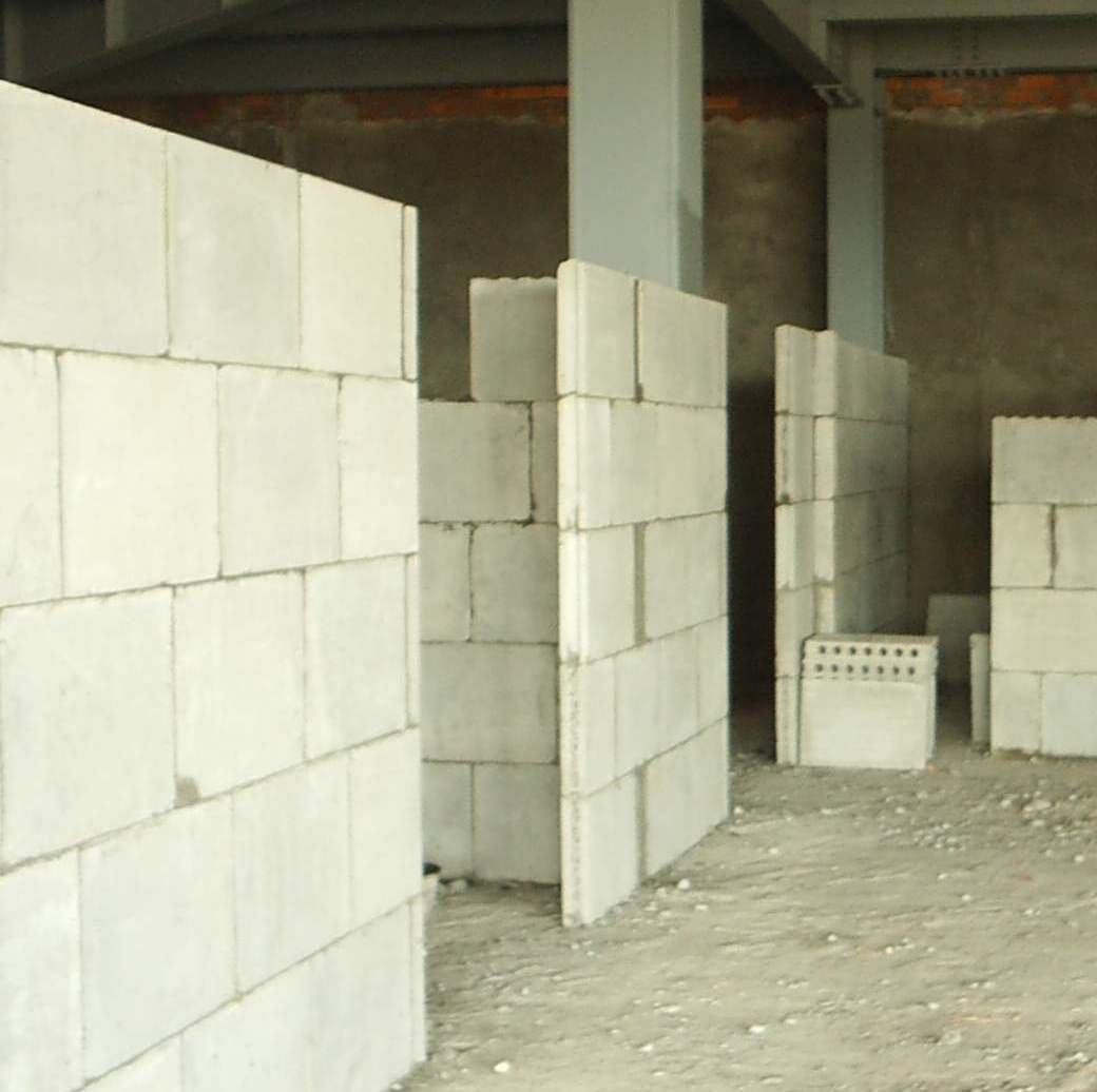 隔墙砖 现代建筑中的轻质隔墙优选材料